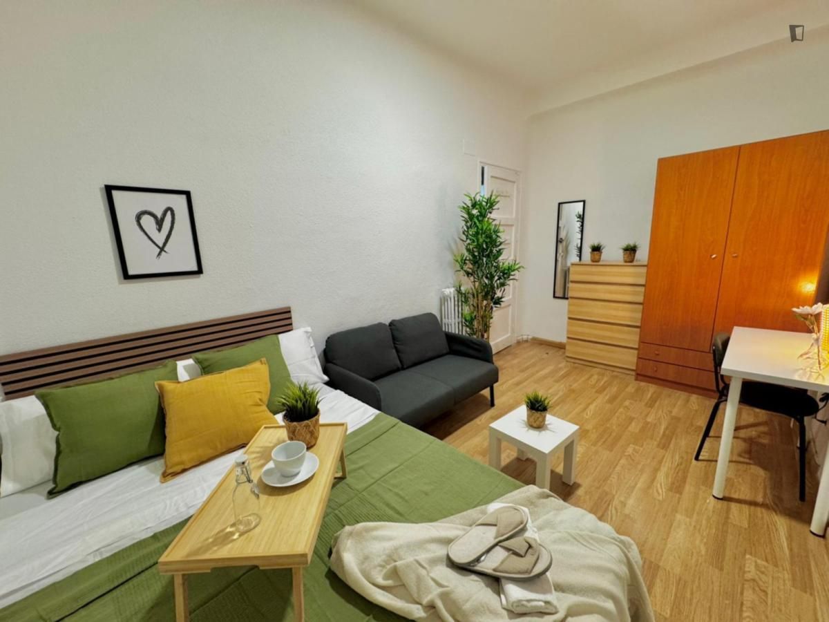 Bedroom of Apartment to share in  Madrid Capital  with Heating, Furnished and Oven