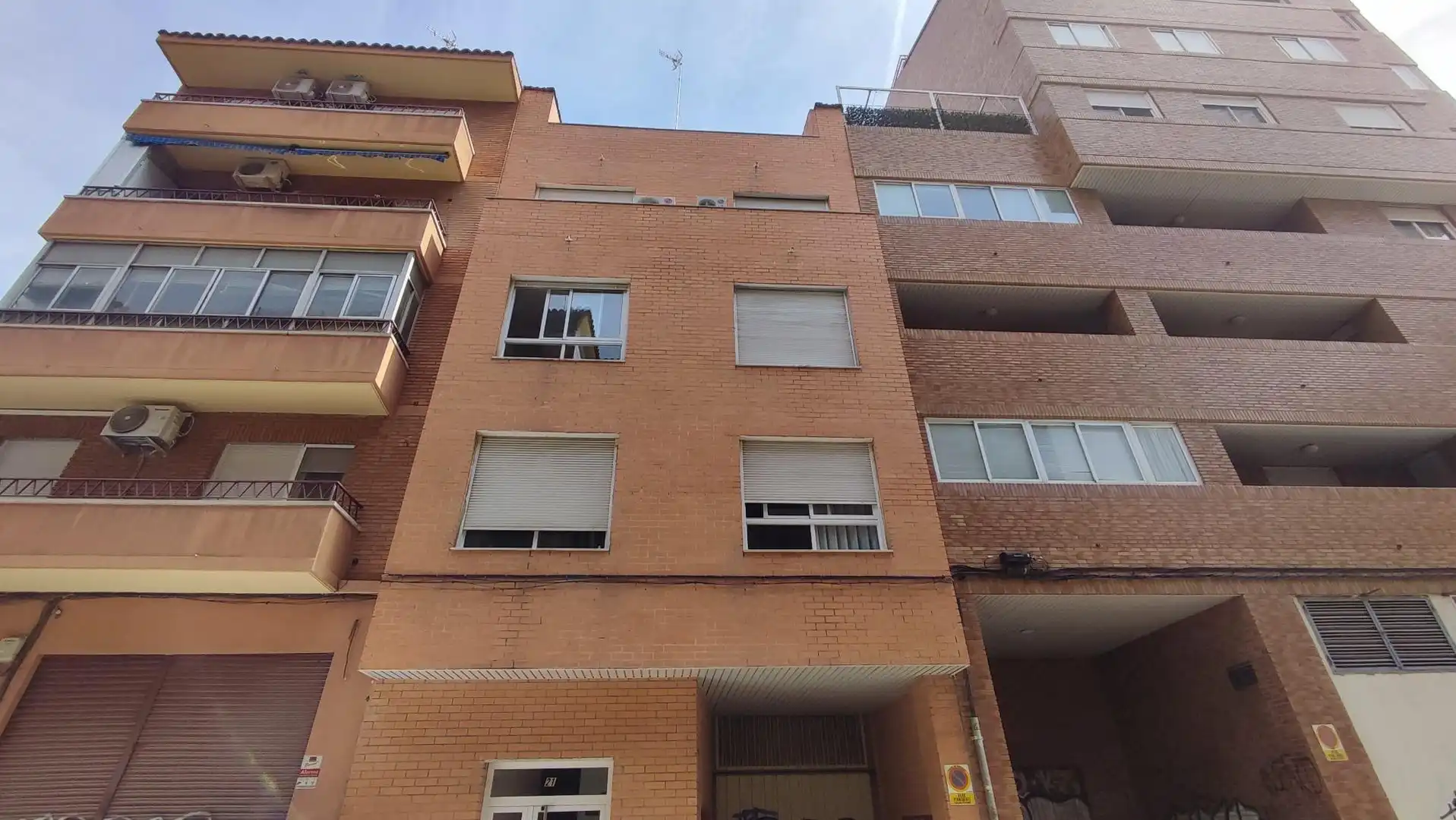 Exterior view of Flat for sale in Zaragoza  with Heating