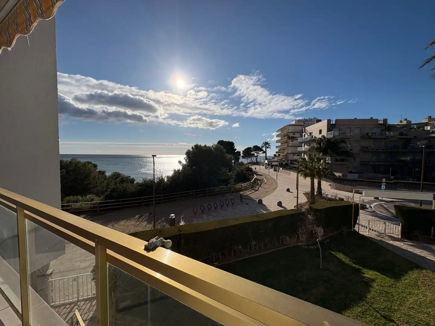 Vista exterior de Piso de alquiler en Mont-roig del Camp con Terraza y Amueblado