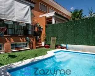 Swimming pool of Single-family semi-detached to rent in Villalbilla  with Air Conditioner, Heating and Private garden