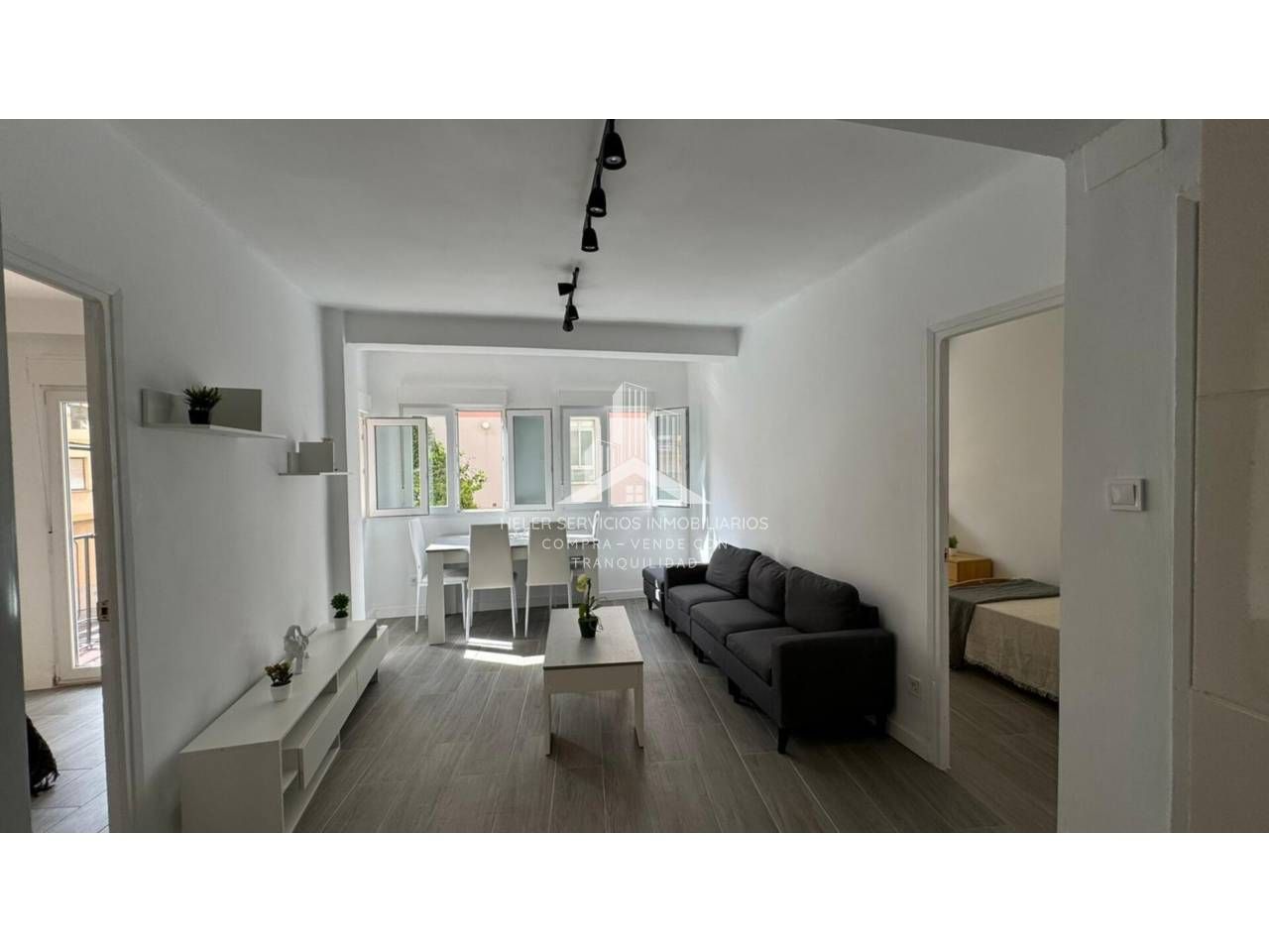 Sala de estar de Piso de alquiler en Castellón de la Plana / Castelló de la Plana con Amueblado y Balcón