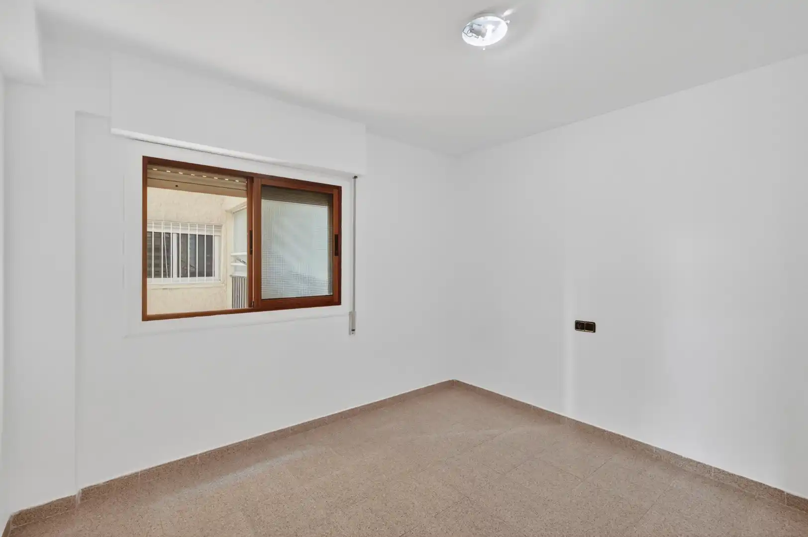 Piso en venta en Alicante / Alacant con Terraza y Piscina