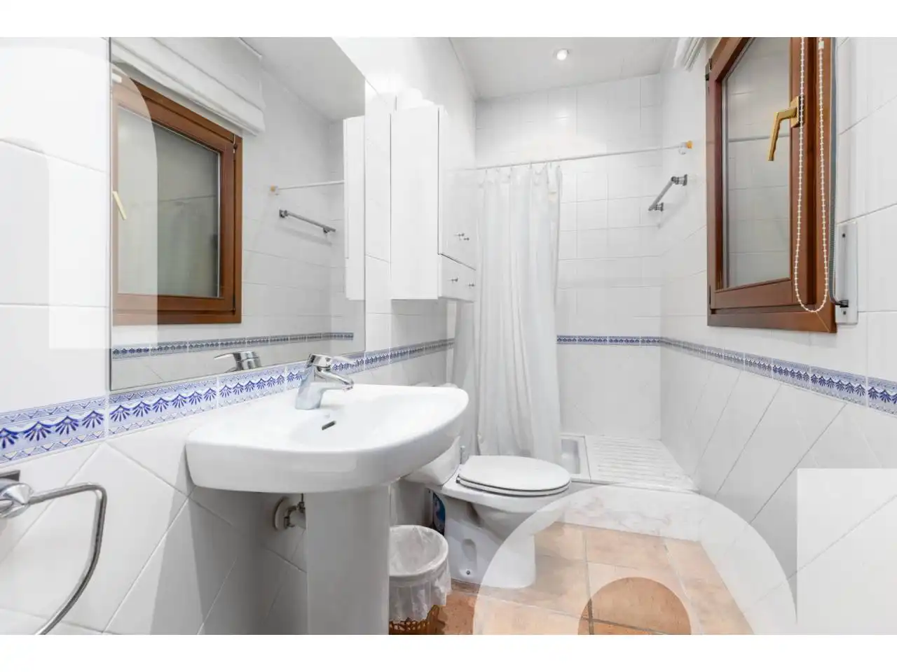 Baño de Casa o chalet de alquiler en Santa Eulàlia de Ronçana con Calefacción, Jardín privado y Terraza