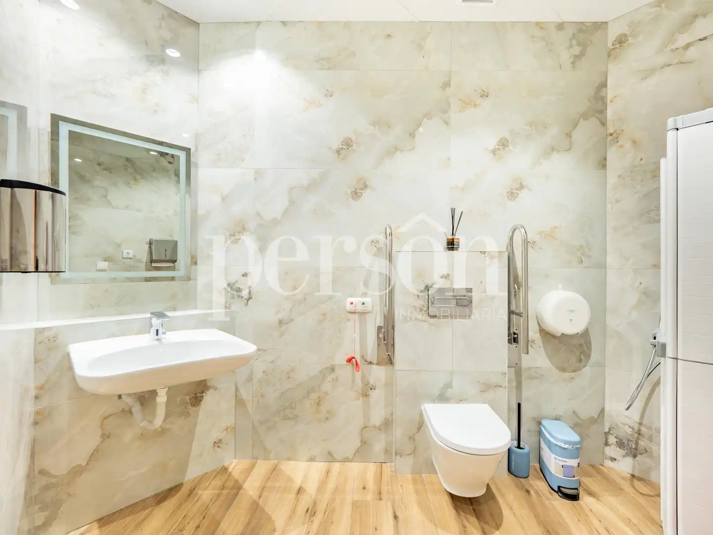 Business premises for transfer in L'Eixample, imagen 29