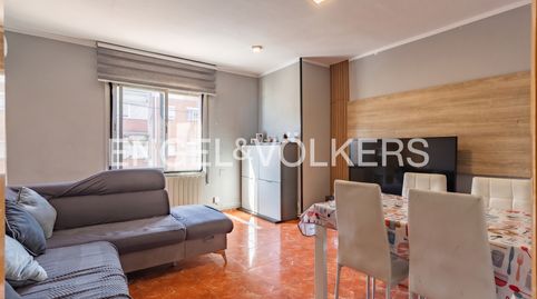 Foto 2 de Piso en venta en Campoamor, Sabadell