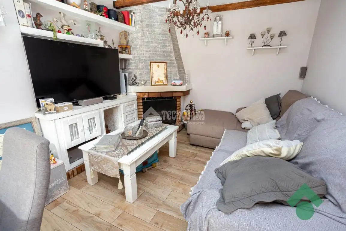 Semi-detached house for sale in C. America-Res. Los Carmenes, imagen 5