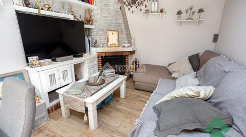 Foto 5 de Casa adosada en venta en C. America-res. Los Carmenes, San Bernabé, Algeciras