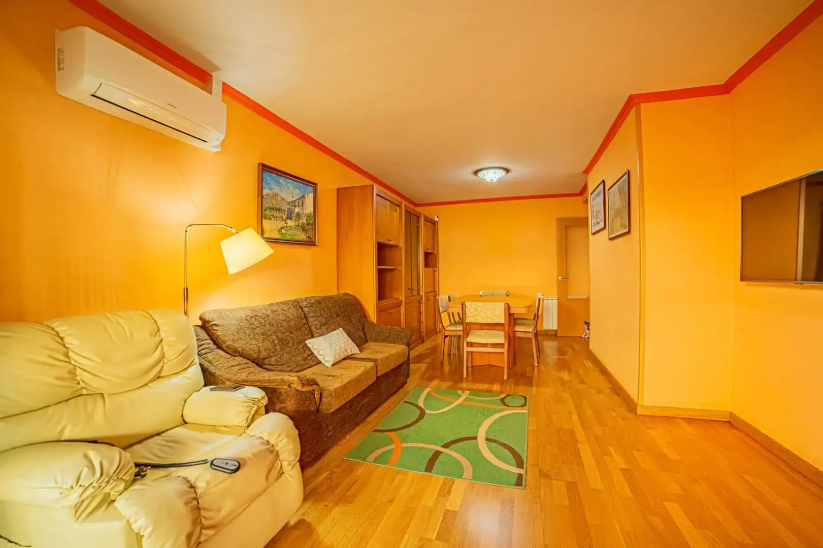Casa adosada en venta en 17 Carrer de Montbò, Domeny