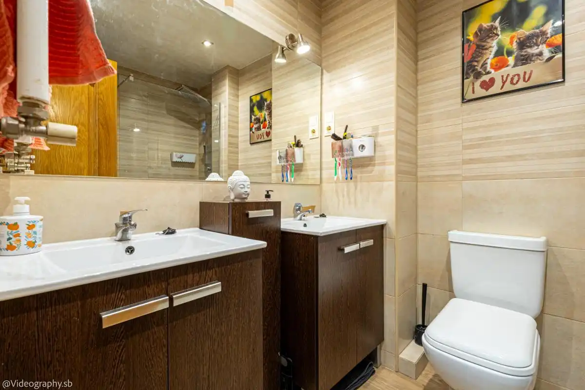 Baño de Piso en venta en Móstoles con Aire acondicionado, Calefacción y Terraza