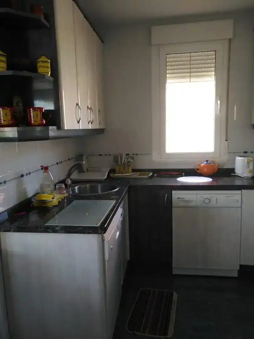 Cocina de Piso en venta en La Robla  con Jardín privado, Parquet y Trastero