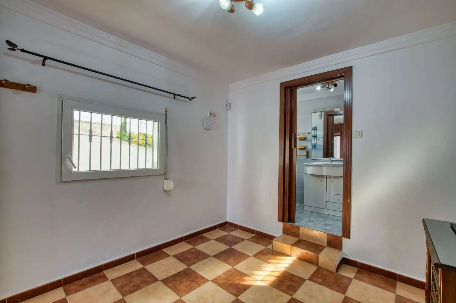 Country homes for sale in N/A, 12, Camino Viejo de Málaga