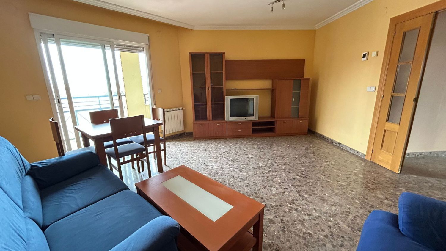 Sala de estar de Piso en venta en  Albacete Capital con Calefacción, Trastero y Balcón