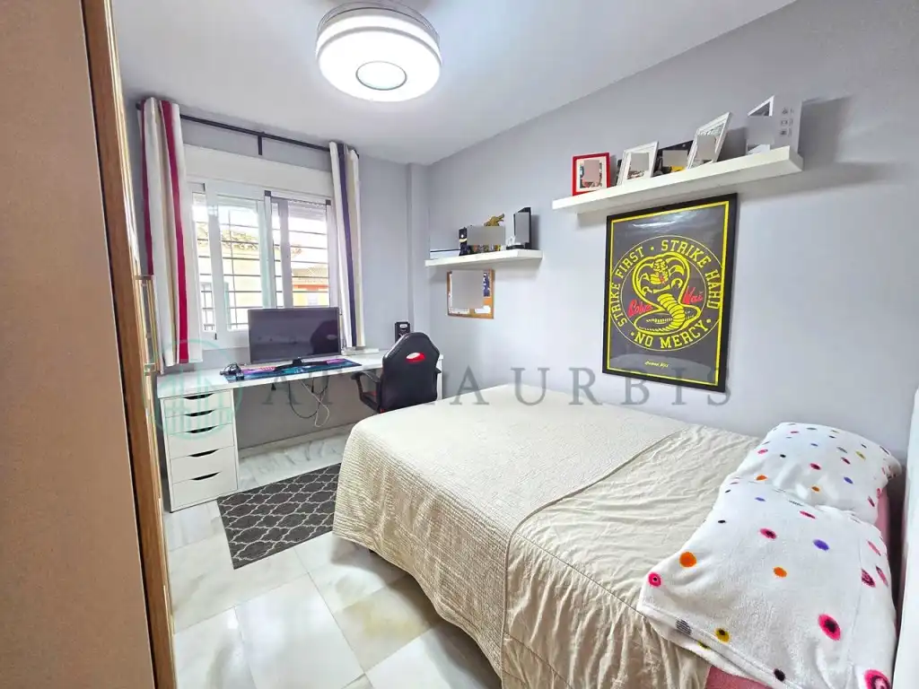 Bedroom of Houses for sale in Málaga  with Air Conditioner and Terrace