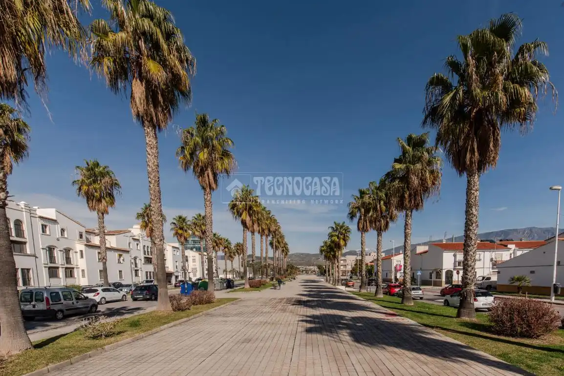 Vista exterior de Casa adosada en venda en Motril