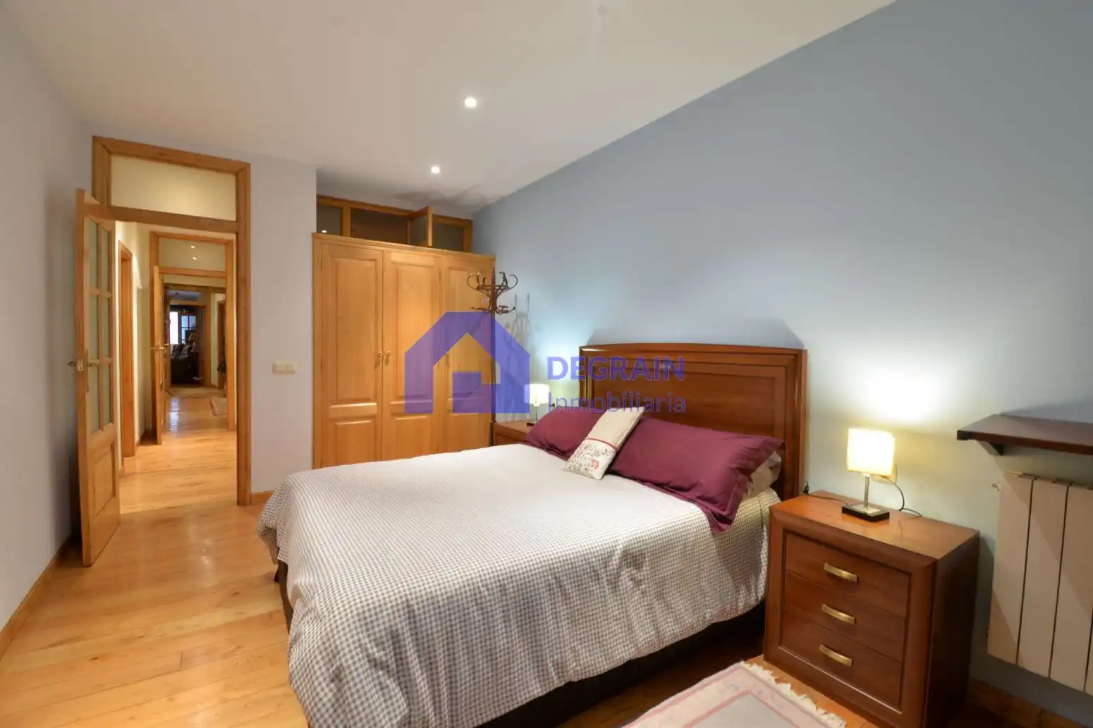 Habitación de Piso en venta en Oviedo  con Parquet, Terraza y Trastero