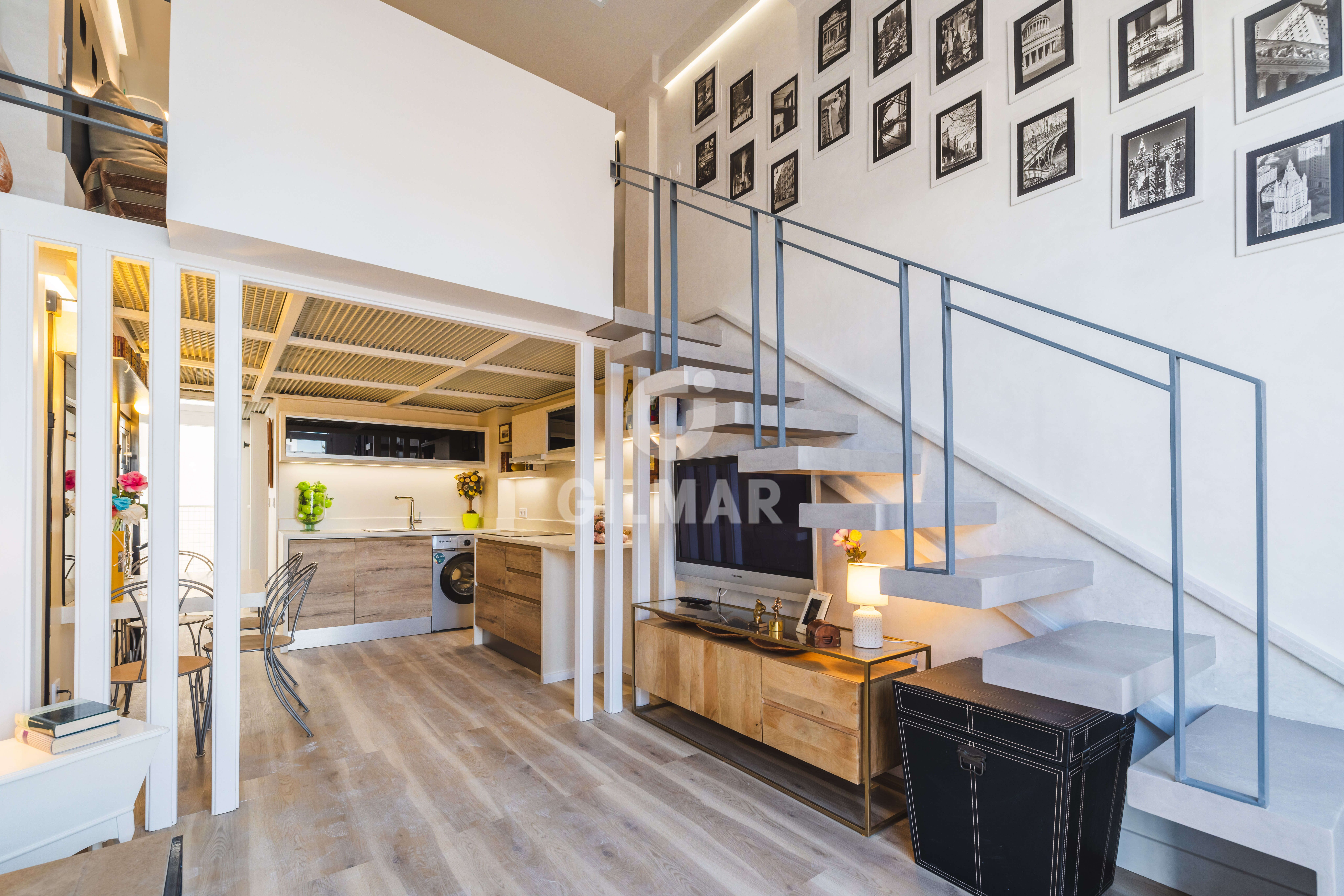 Sala de estar de Dúplex en venta en  Madrid Capital con Calefacción y Trastero