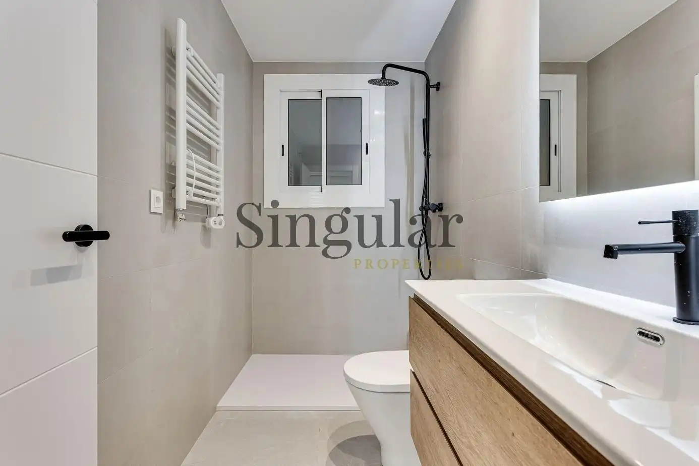 Baño de Piso en venta en Barcelona con Aire acondicionado, Calefacción y Parquet