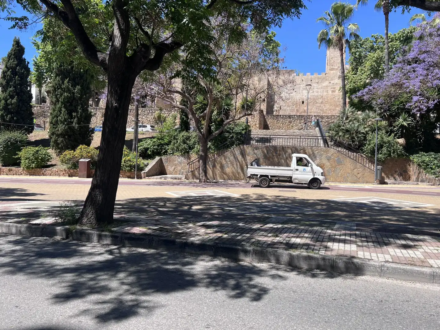 Vista exterior de Pis en venda en Marbella amb Terrassa