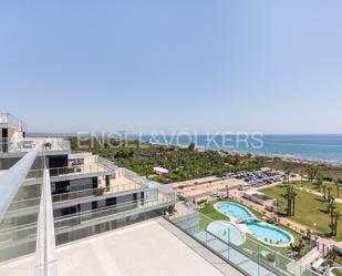 Vista exterior de Apartament en venda en Oropesa del Mar / Orpesa amb Aire condicionat, Terrassa i Piscina