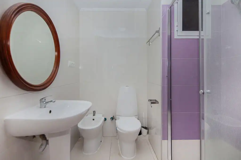 Baño de Piso en venta en Avenida de la Paz  