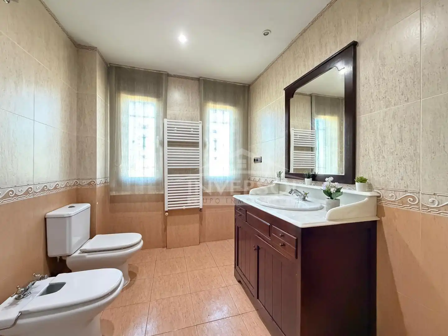 Baño de Casa o chalet en venta en Maracena con Aire acondicionado, Calefacción y Jardín privado