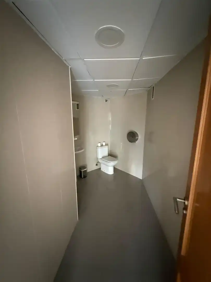 Badezimmer von Büro zur Miete in Málaga