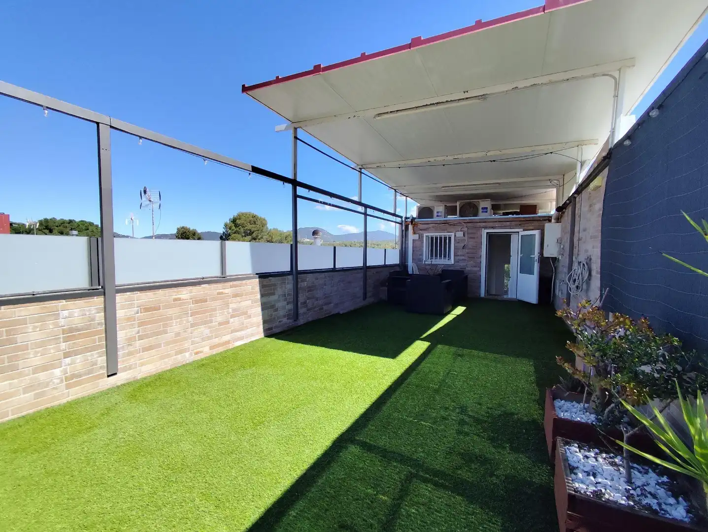 Casa amb terrassa en venda a Ca n'Oriac - Sector Nord, imagen 2