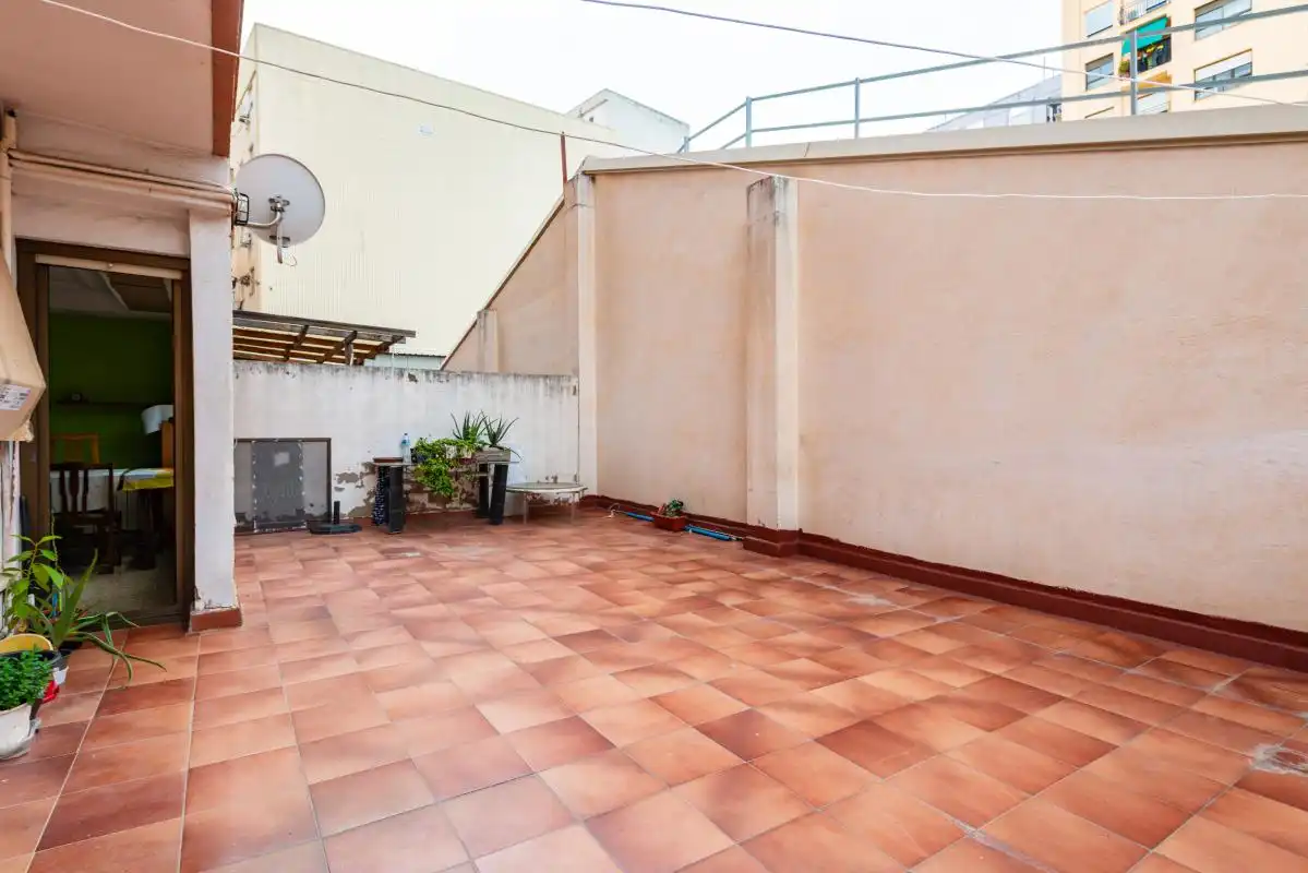 Terraza de Piso en venta en Castellón de la Plana / Castelló de la Plana con Calefacción, Terraza y Balcón