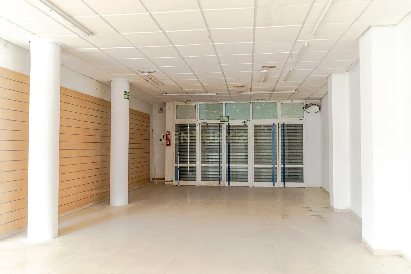 Local comercial en venda a C. Isabel la Católica, 8, 18320 Santa Fe, Granada, Spain 8, imagen 2