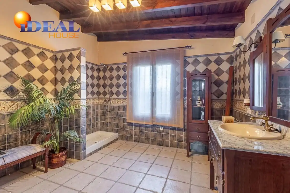 Chalet con jardín en venta en La Zubia Ciudad, imagen 9