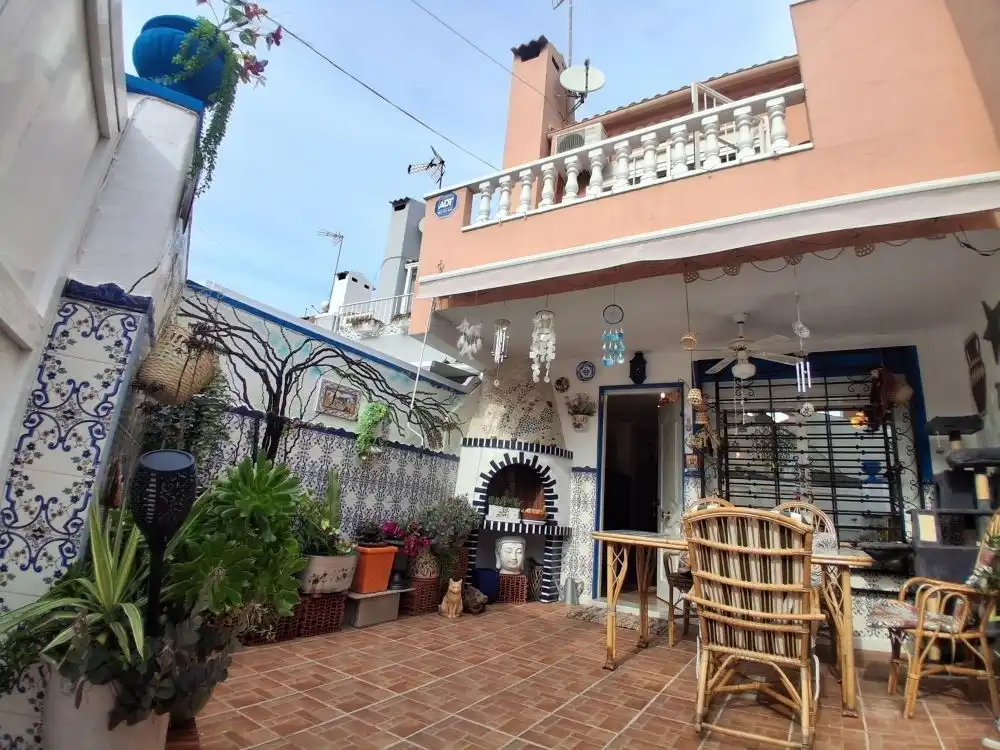 Terraced house with terrace for sale in Nueva Torrevieja - Aguas Nuevas