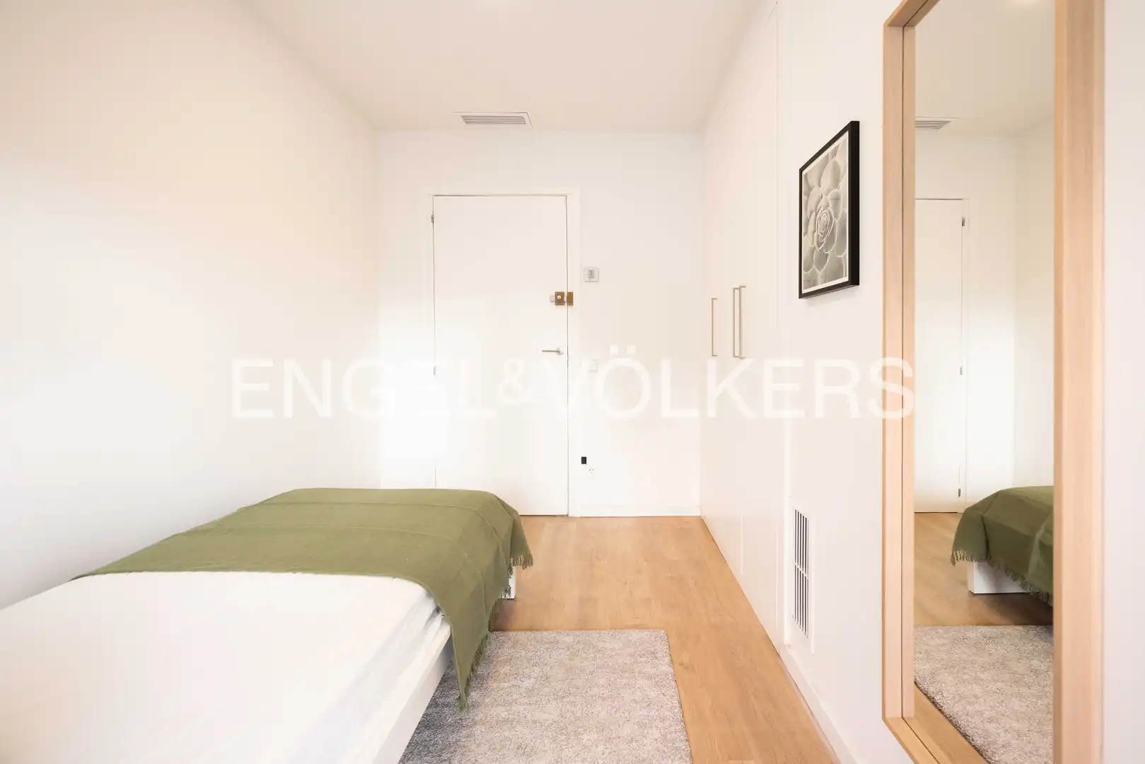 Bedroom of Flat for sale in Barcelona  with Air Conditioner, Heating and Private garden