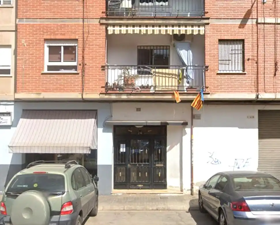Vista exterior de Pis en venda en Burjassot