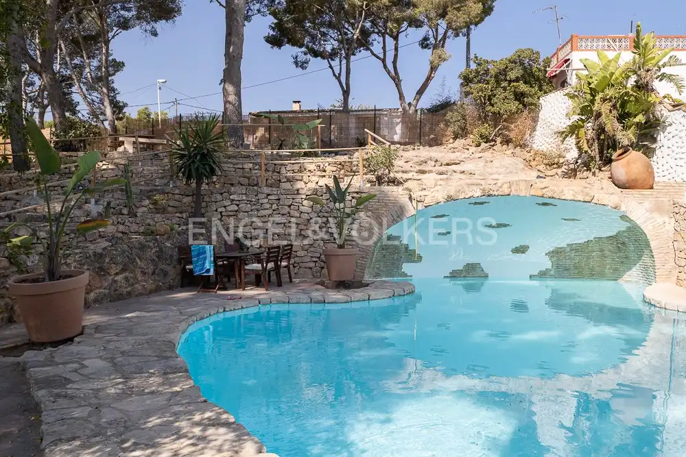 Piscina de Casa o chalet de alquiler en Manises con Aire acondicionado, Calefacción y Jardín privado