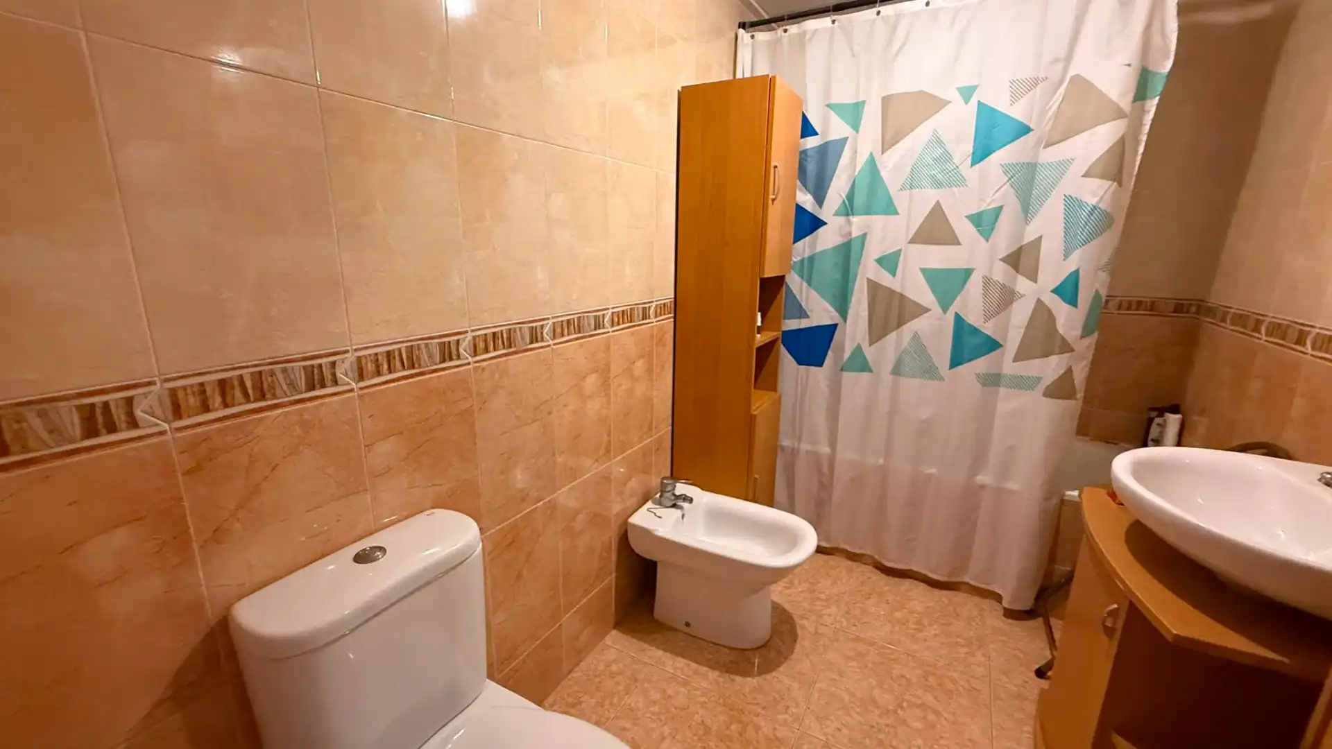 Bany de Apartament en venda en Águilas amb Moblat, Forn i Rentadora