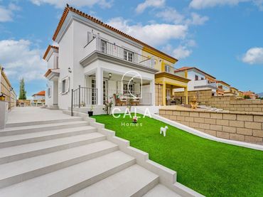 Reihenhaus mit Balkon zum Verkauf in Kurt Konrad