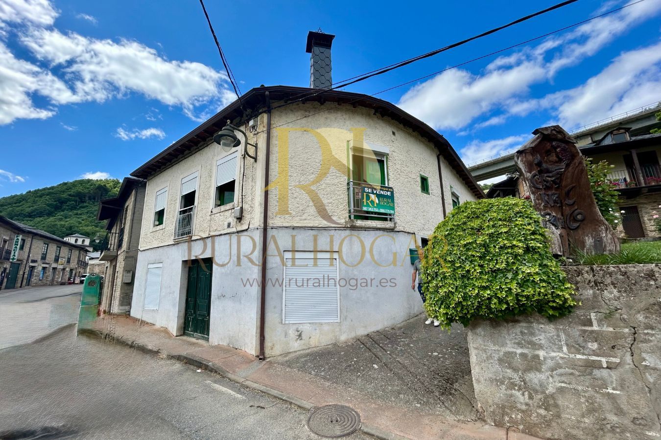 Exterior view of House or chalet for sale in Vega de Valcarce