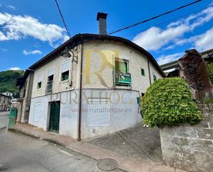 Exterior view of House or chalet for sale in Vega de Valcarce