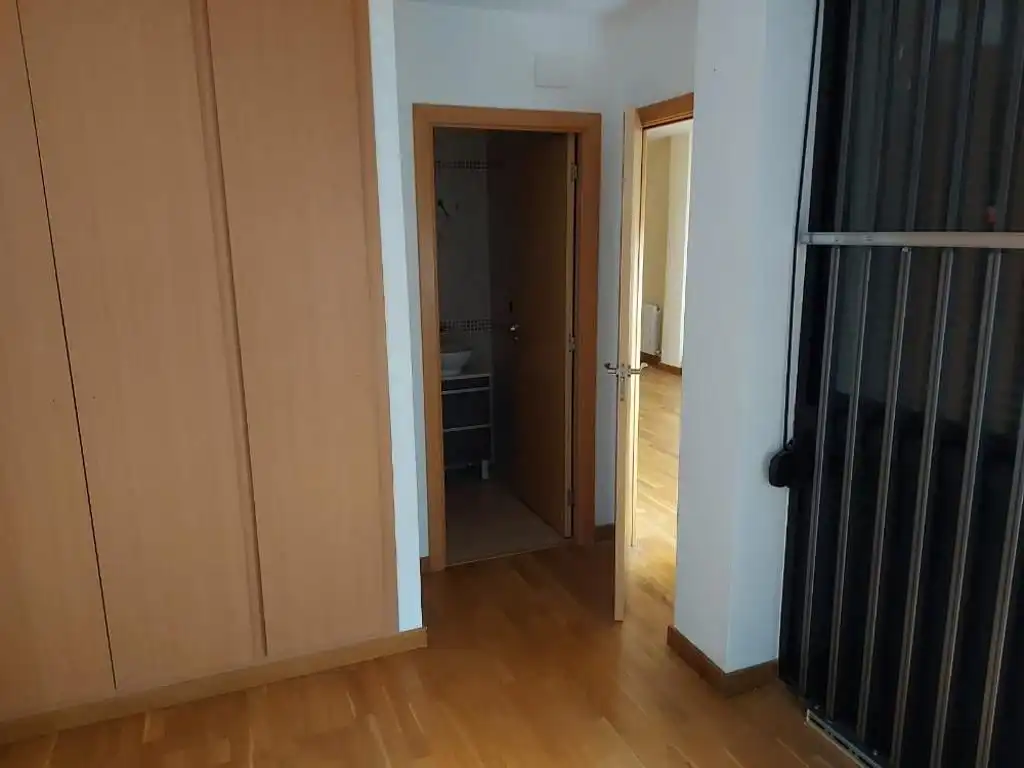 Flat for sale in L'Hospitalet de Llobregat  with Heating