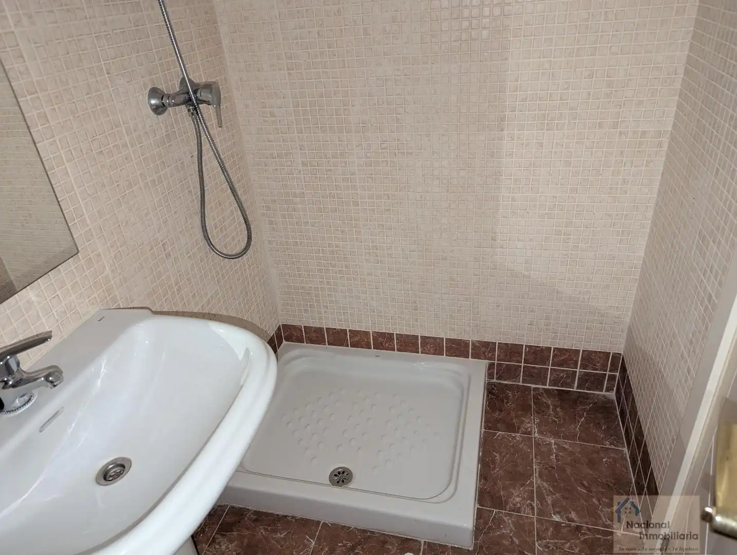 Bany de Pis en venda en Real Sitio de San Ildefonso amb Aire condicionat, Calefacció i Alarma