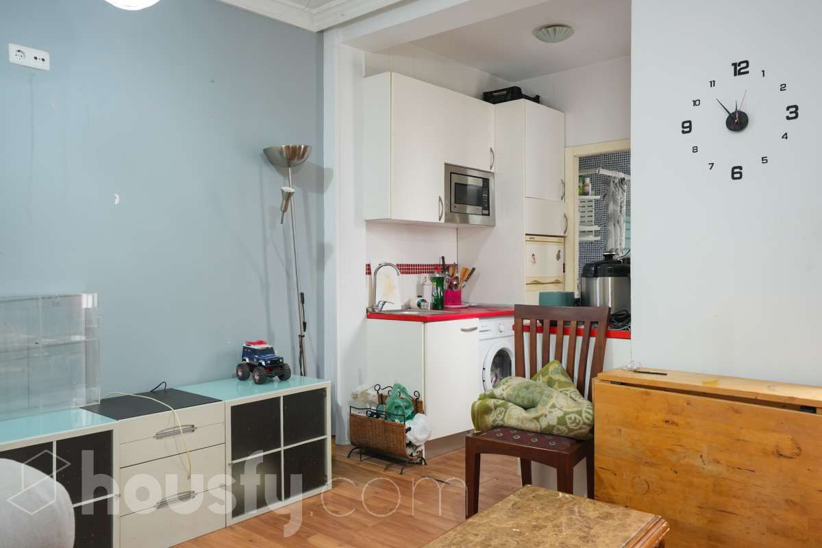 Flat for sale in Calle de Isabelita Usera, Pradolongo