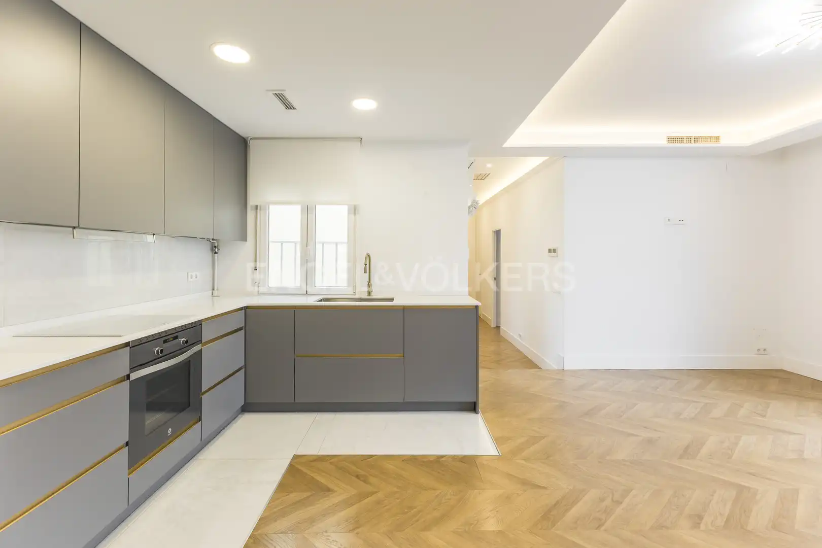 Cocina de Ático de alquiler en Madrid con Aire acondicionado, Calefacción y Terraza