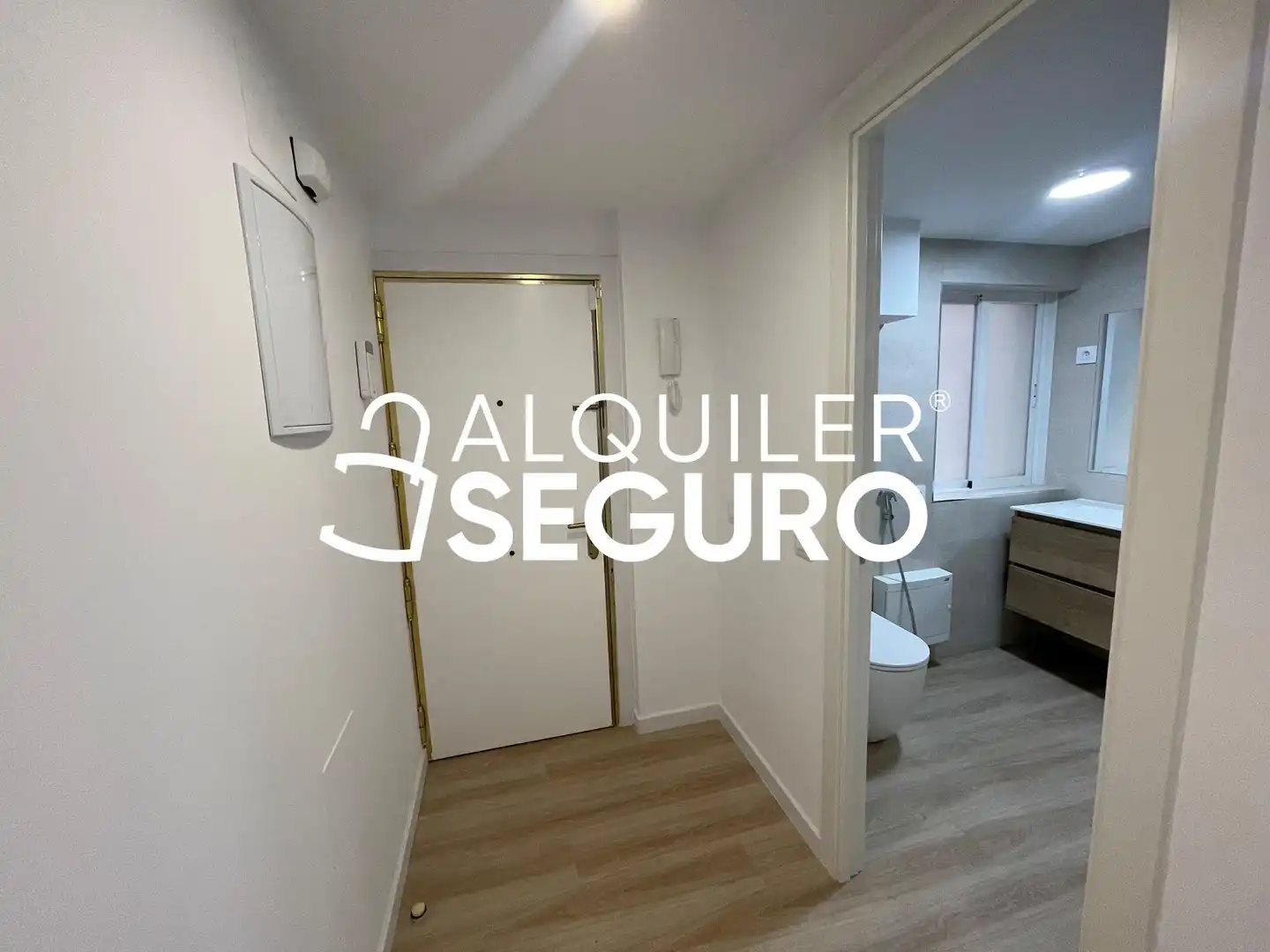 Habitación de Piso de alquiler en Madrid con Aire acondicionado, Calefacción y Amueblado
