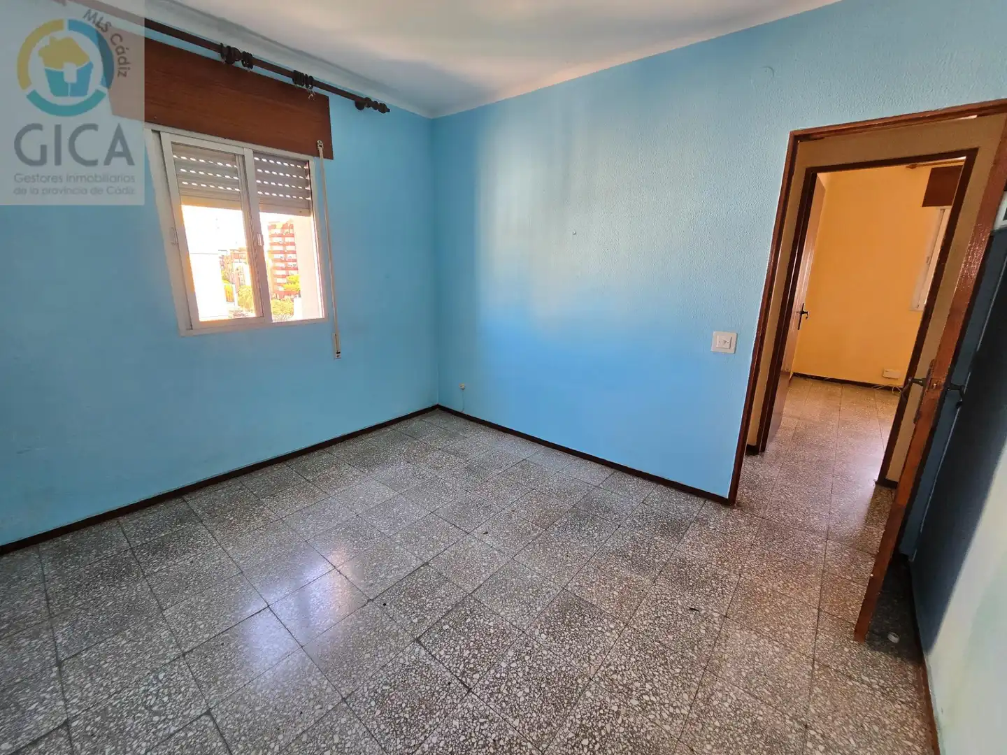 Dormitori de Pis en venda en Algeciras amb Jardí privat