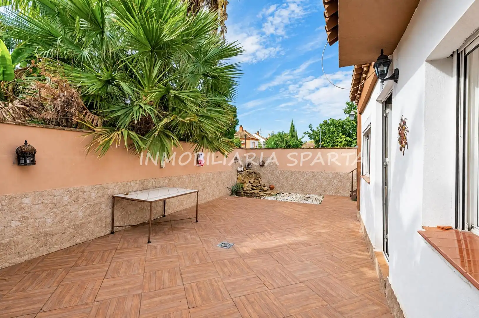 Terrassa de Casa o xalet en venda en Espartinas Pueblo