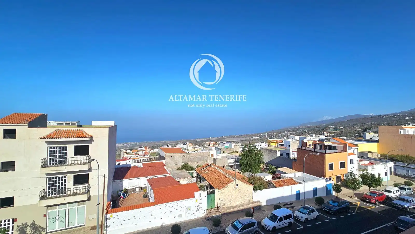 Vista exterior de Apartament en venda en Guía de Isora amb Traster i Moblat
