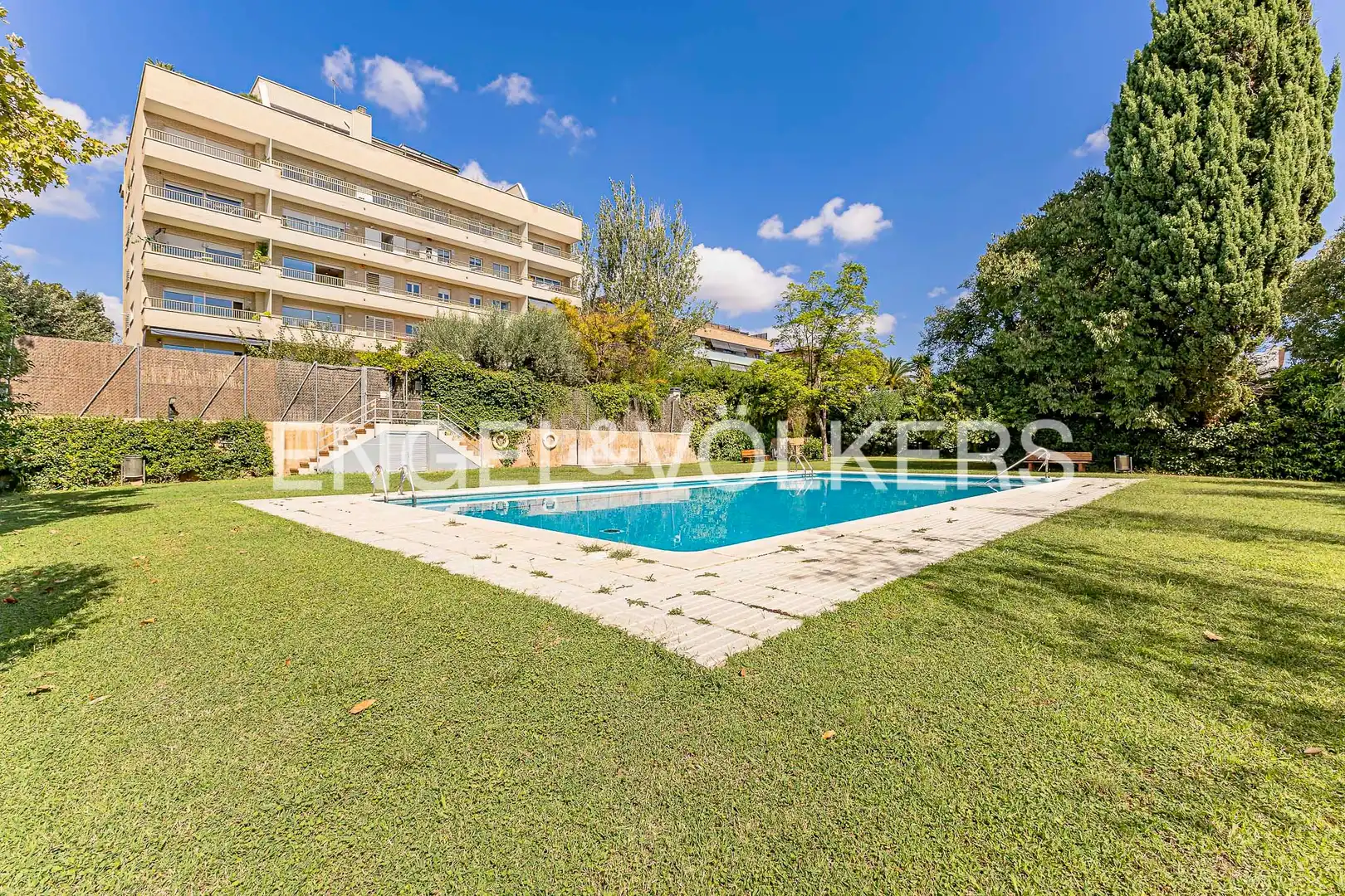 Flat with terrace to rent in El Centre, imagen 27
