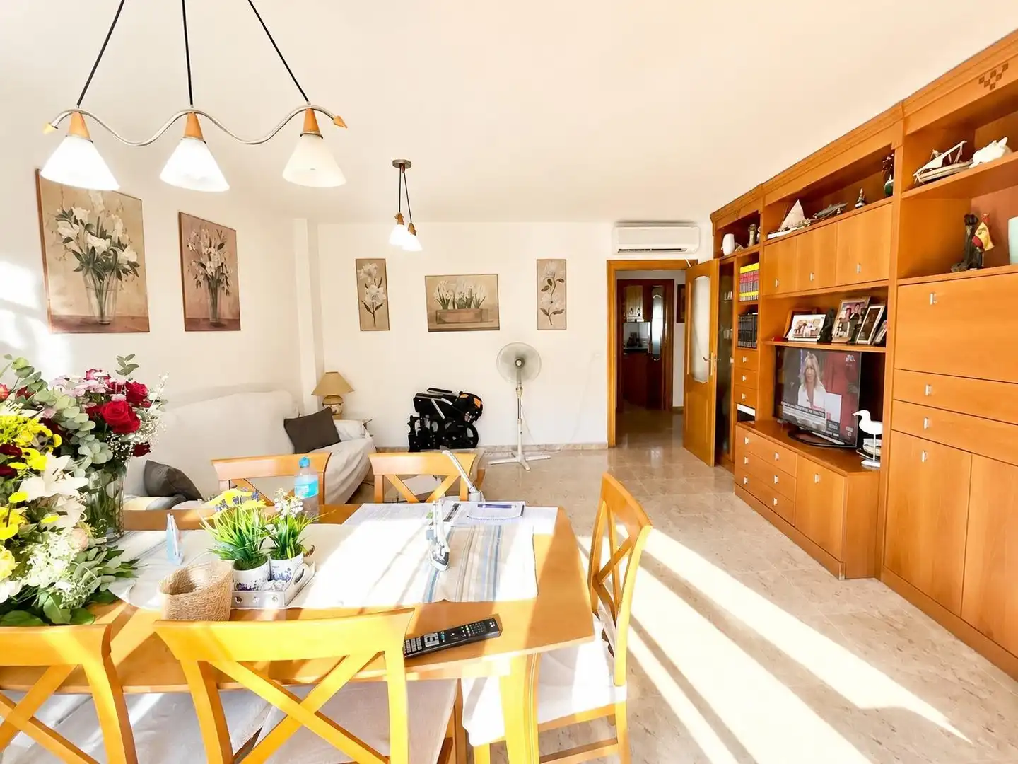 Sala d'estar de Casa o xalet en venda en Murcia amb Aire condicionat, Calefacció i Terrassa