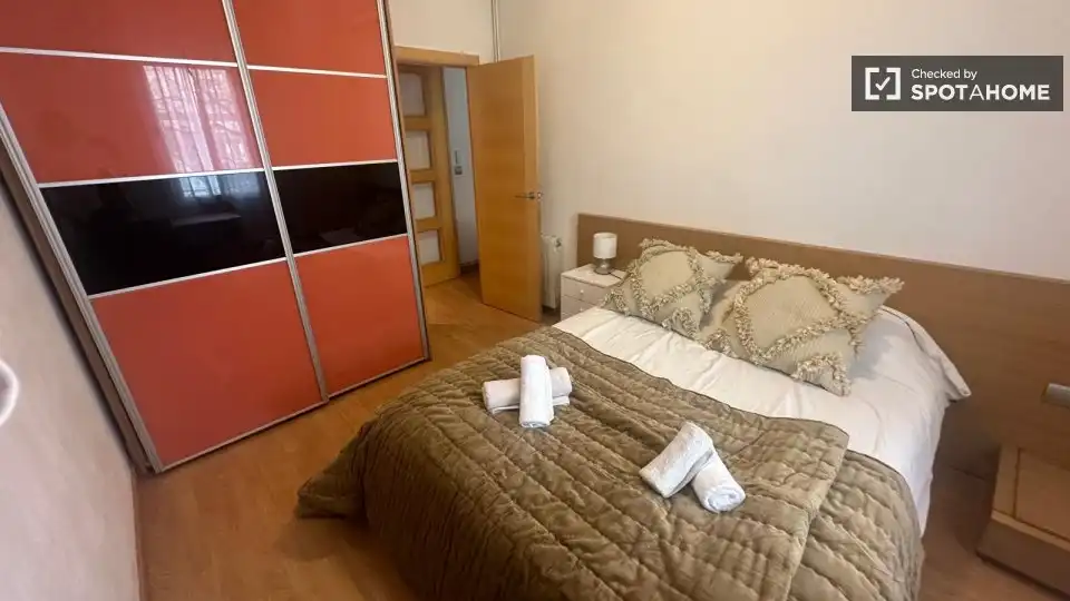 Flat for rent in Sants-Badal