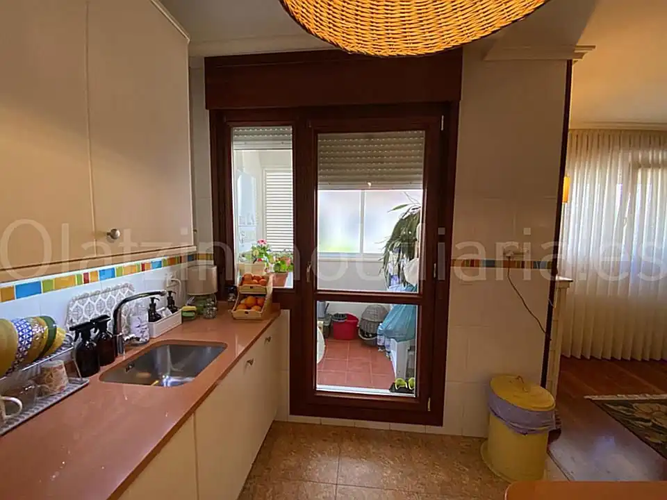 Kitchen of Flat for sale in Balmaseda  with Heating and Storage room
